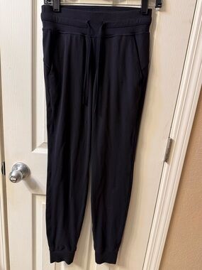 Lululemon Ready to Rulu Jogger - EUC